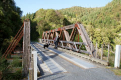 
Pakuratahi bridge, September 2009